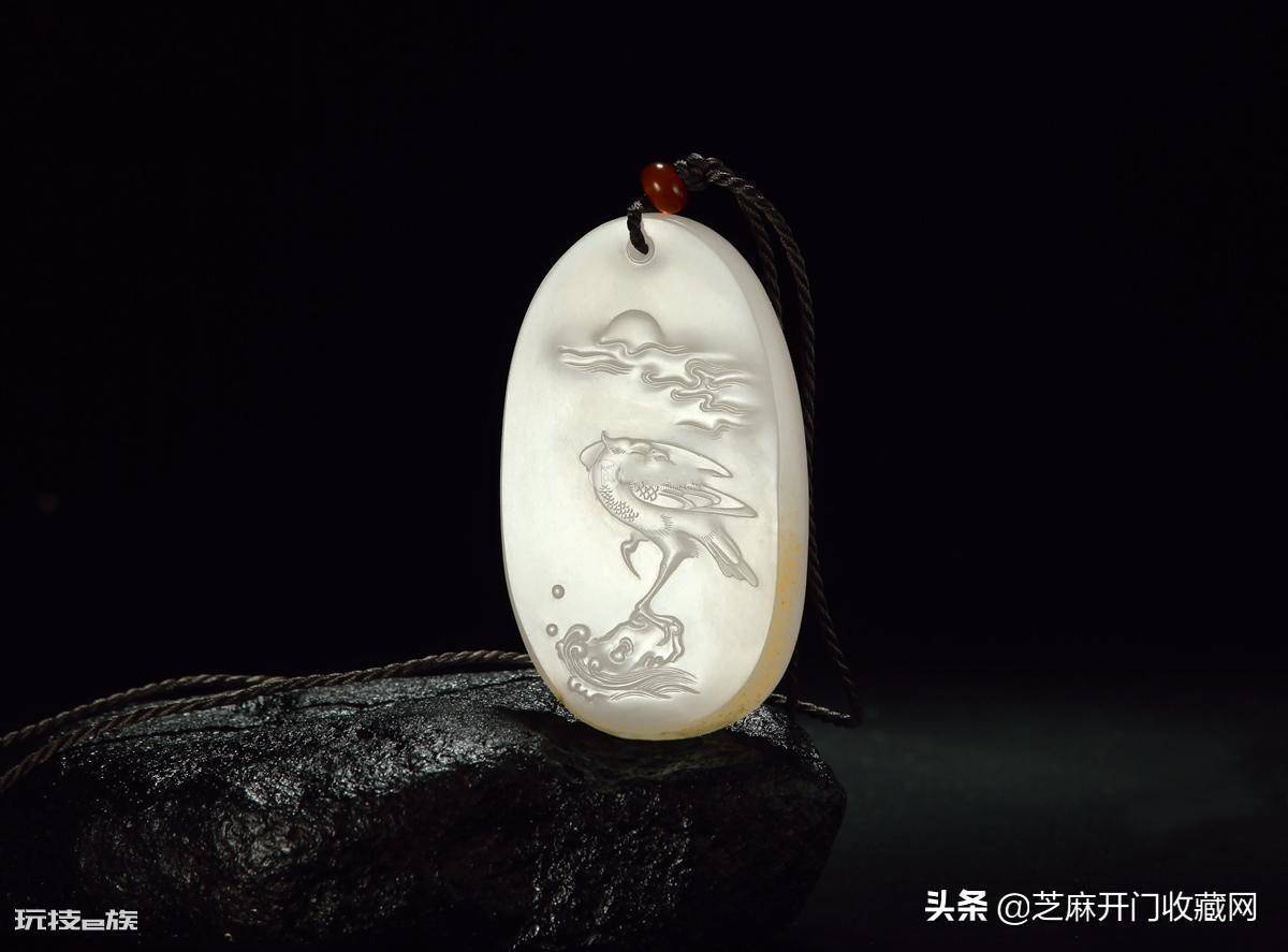 佩戴玉石好还是琥珀好一点(玉石和琥珀哪个对身体好)-图片4